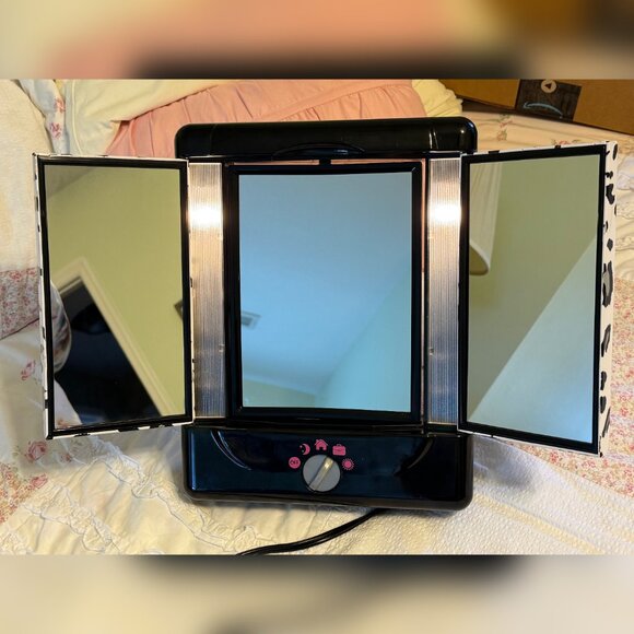 Conair Leopard Print 3 way 10X Makeup Mirror with lights RARE - Picture 4 of 6